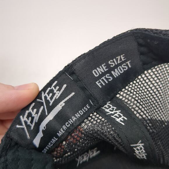 Yee Yee Snapback Trucker Hat Black One Size Adjustable Embroidered Mesh Back - Picture 9 of 10